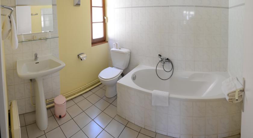 Hôtel De La Cloche - Room Service disponible sur commande Obernai Camera foto