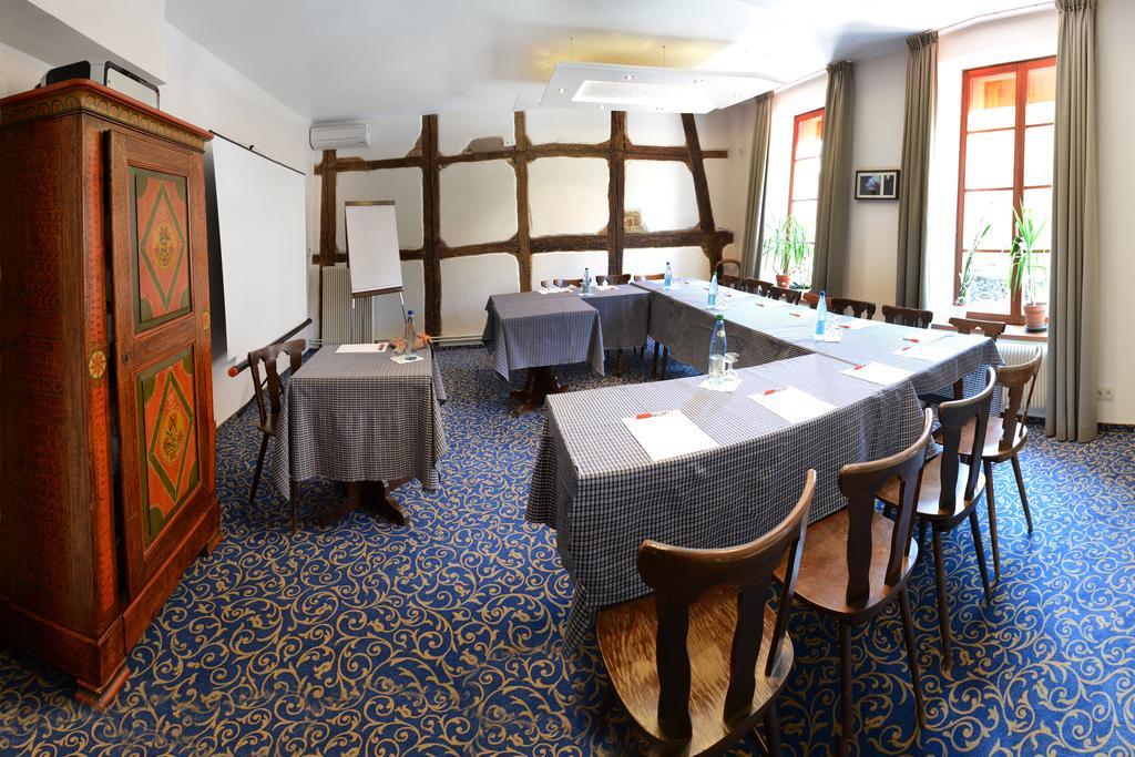 Hôtel De La Cloche - Room Service disponible sur commande Obernai Esterno foto