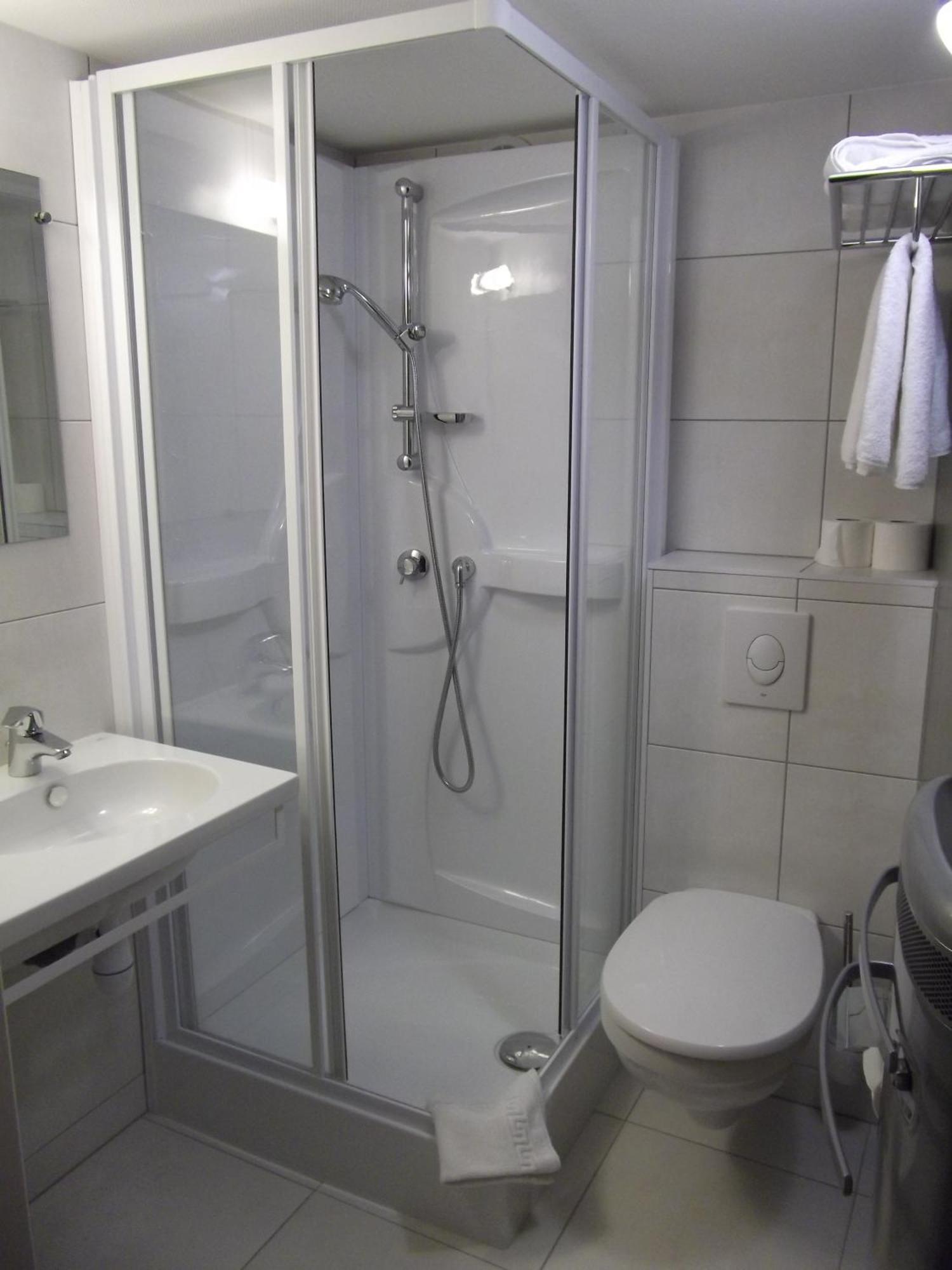 Hôtel De La Cloche - Room Service disponible sur commande Obernai Esterno foto