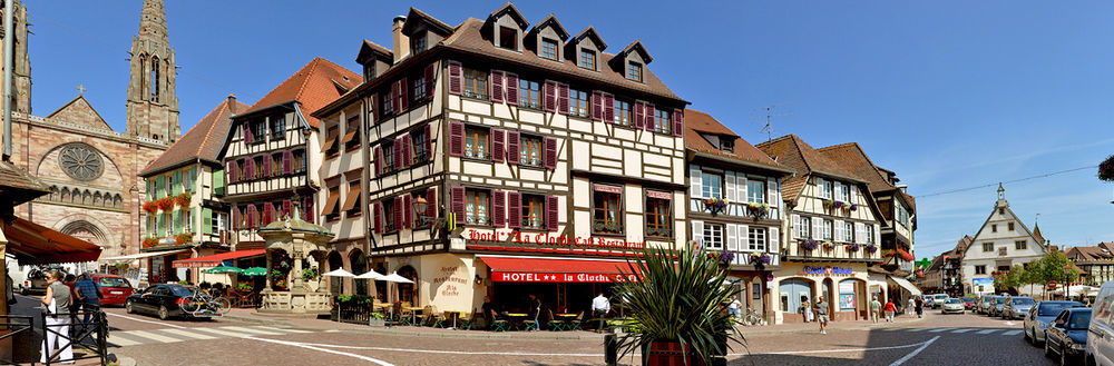 Hôtel De La Cloche - Room Service disponible sur commande Obernai Esterno foto