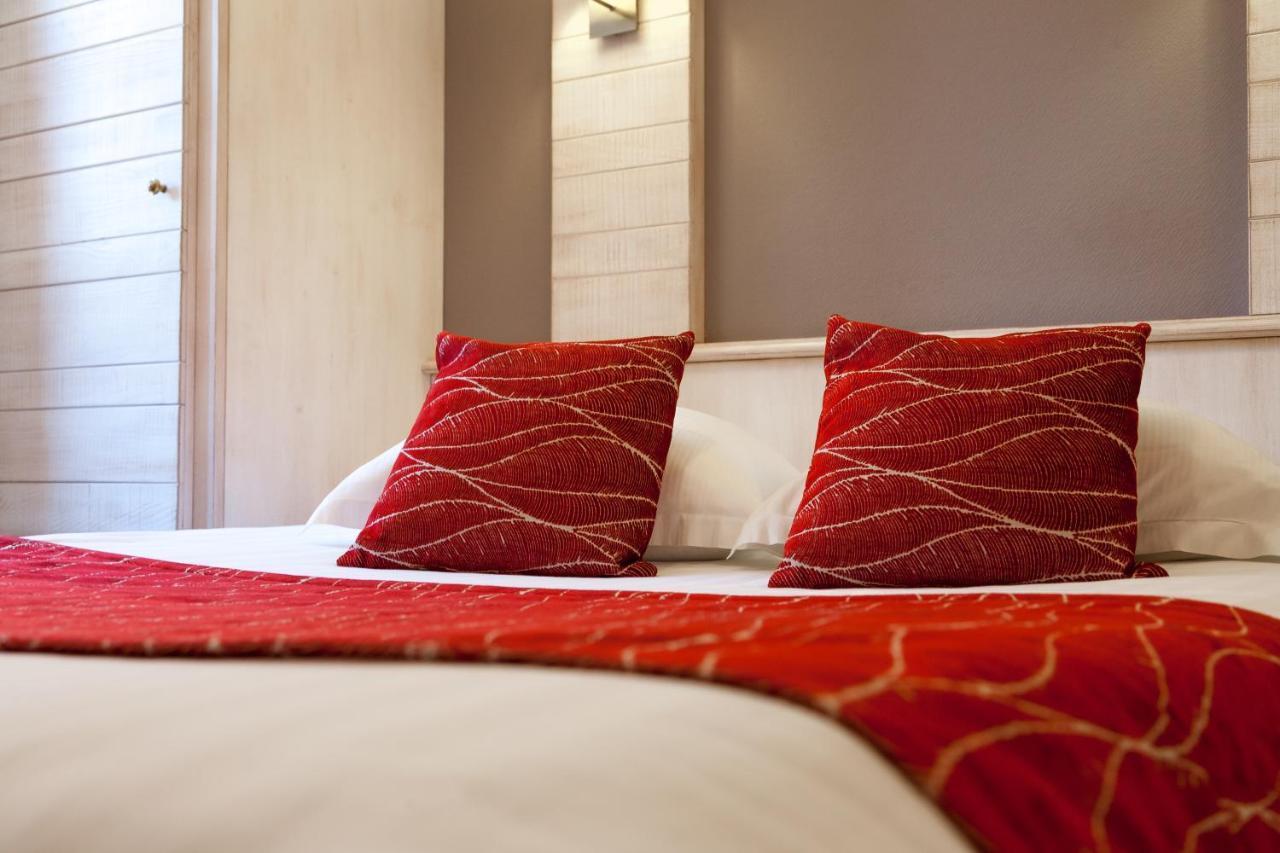 Hôtel De La Cloche - Room Service disponible sur commande Obernai Esterno foto